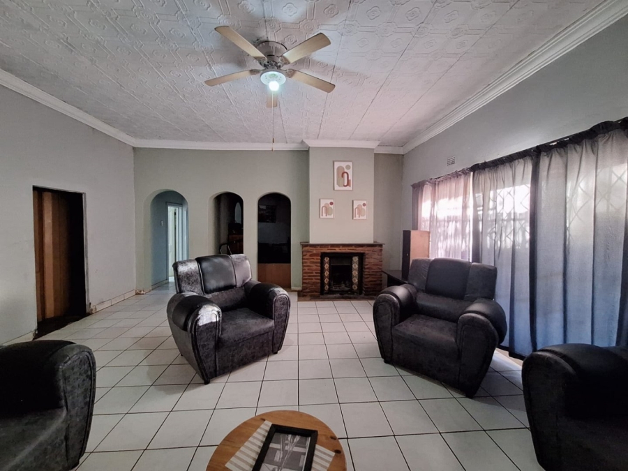 3 Bedroom Property for Sale in Beaconsfield Northern Cape